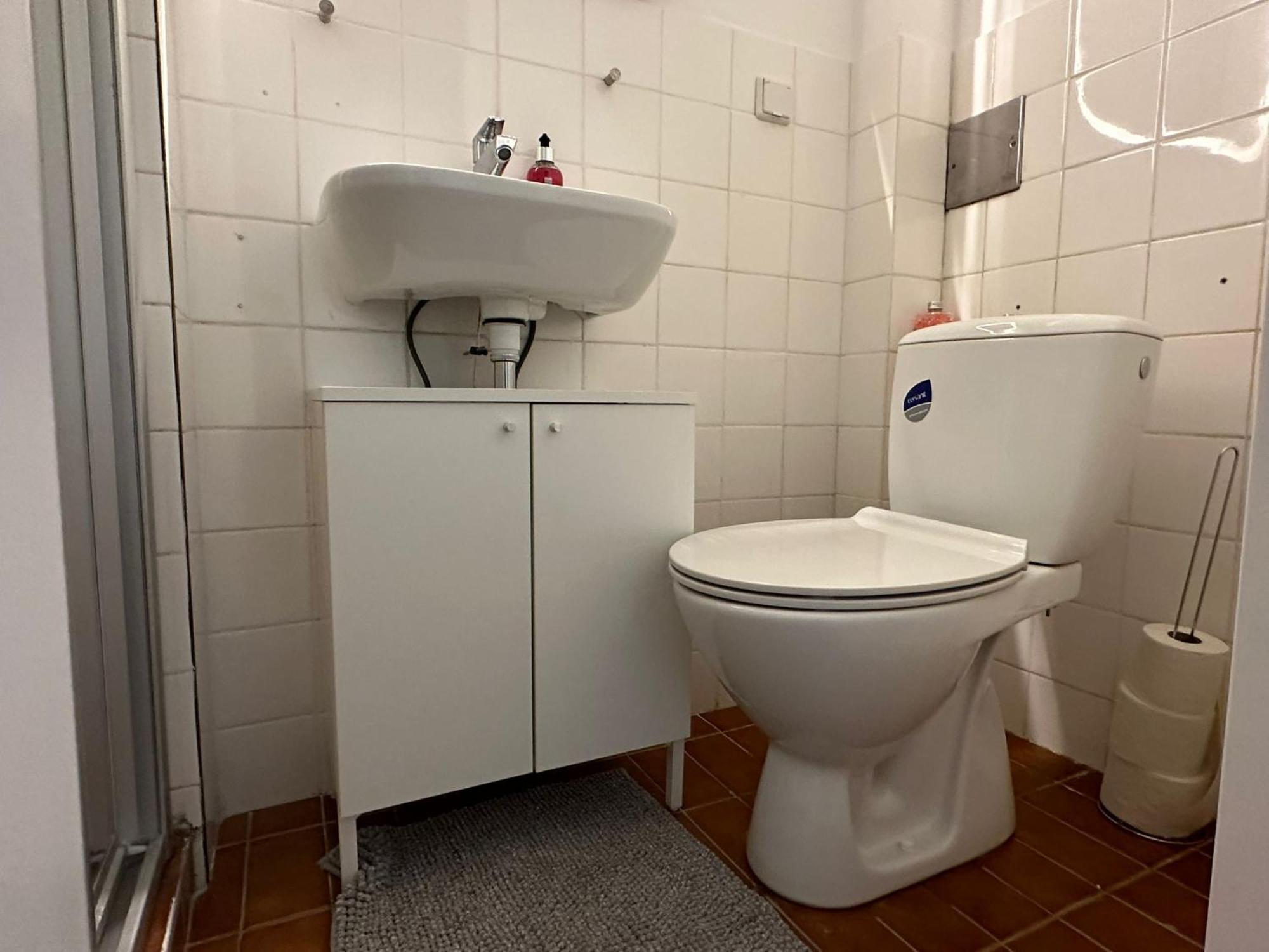 Perfect Location, 2 Min To Main Station Apartment Wien Ngoại thất bức ảnh