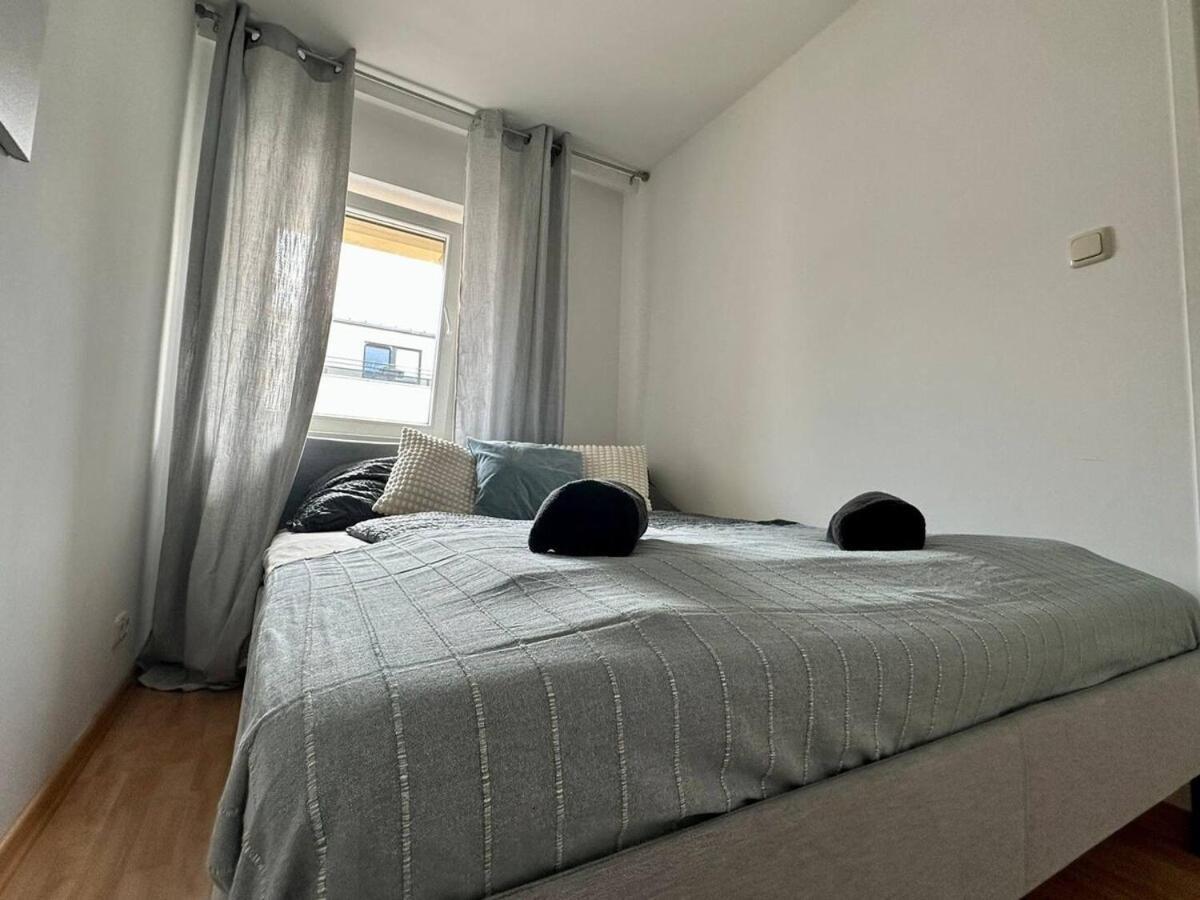 Perfect Location, 2 Min To Main Station Apartment Wien Ngoại thất bức ảnh